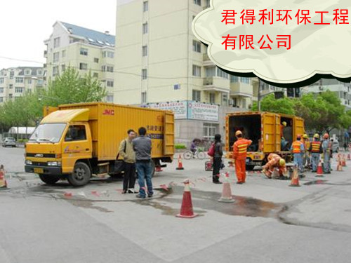 中型箱式货车